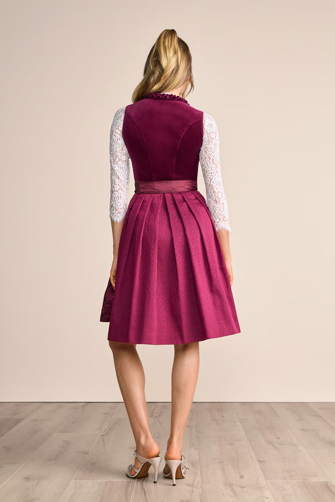 113168-060-0090 Dirndl Ayana dquadrat Krüger