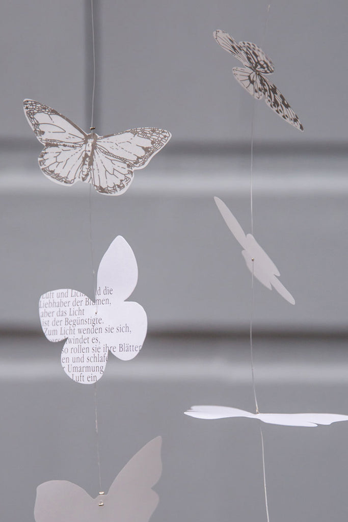 Schmetterlingskette Anhängerkette Papier Räder Design