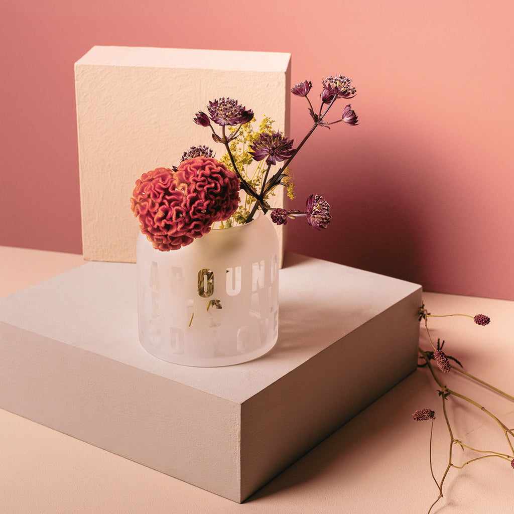 Vase Love is all around Räder Design Glasvase