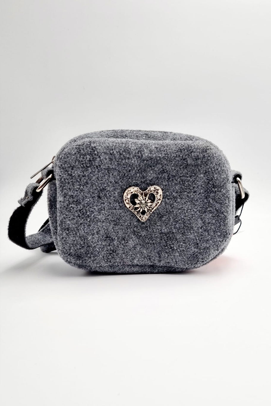 Filztasche Herz Grau Schuhmacher – dquadrat konzeption