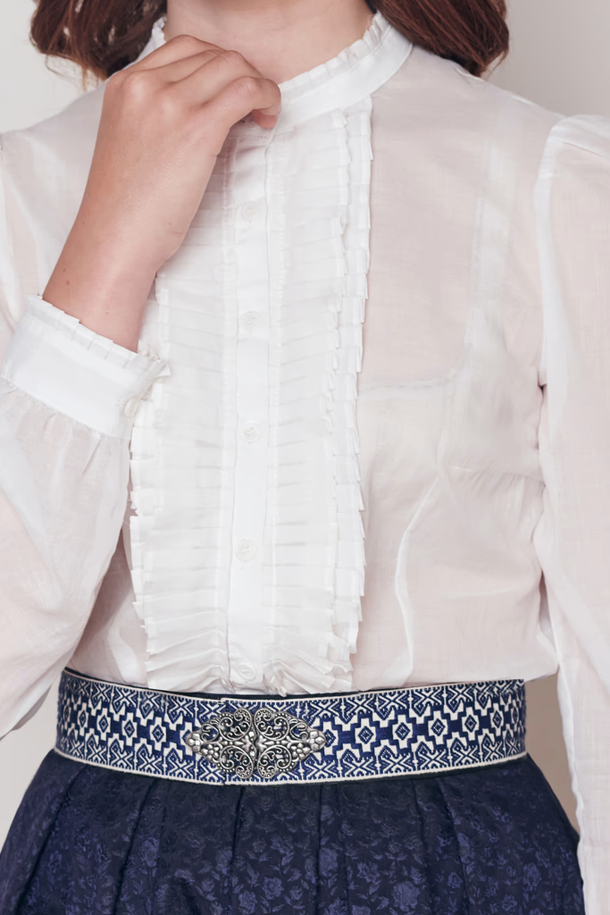 krueger-collection-bluseblair-weiss-dquadrat