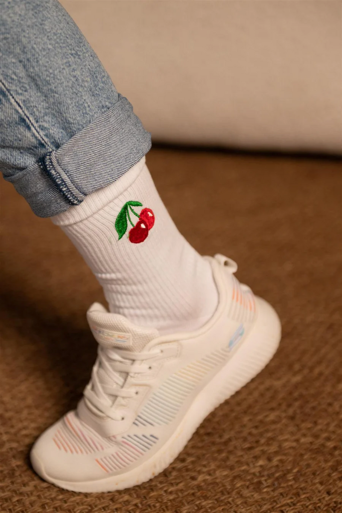 Cherry-Socken-MyDayMyDream-dquadrat_3
