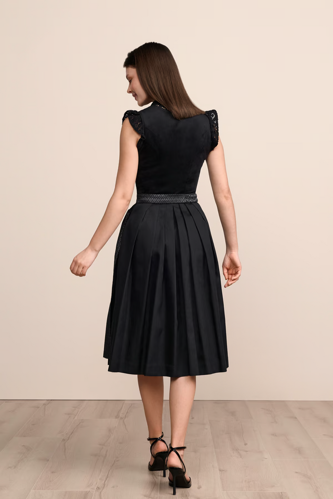 DirndlALISHA-KrugerMadl-70cm-415468-070-0004-dquadrat_1