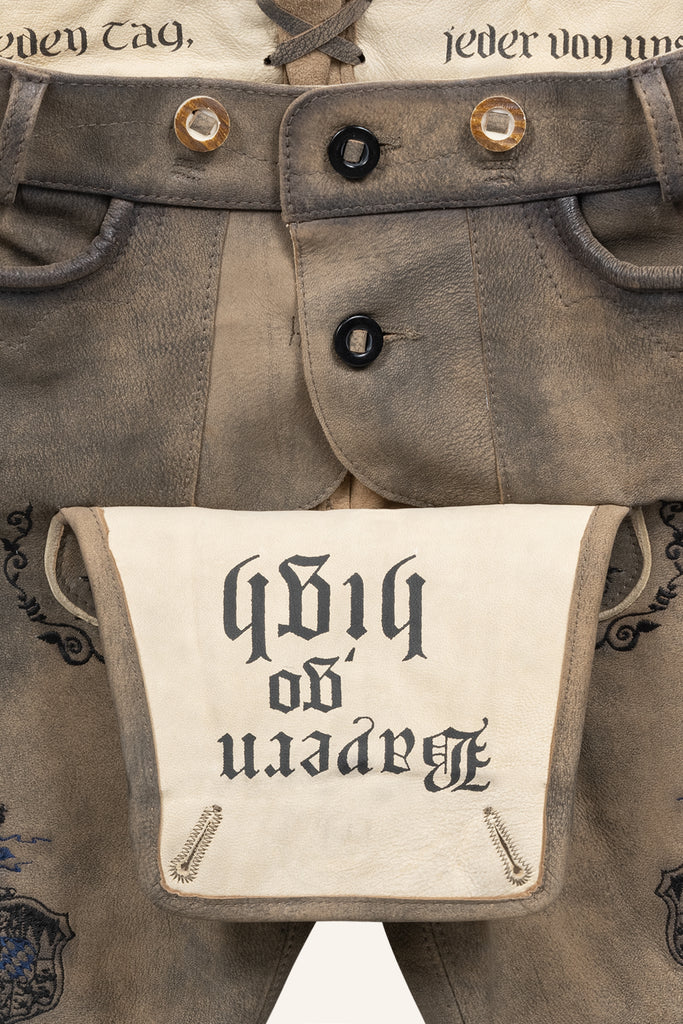 Lederhose LEBENSLANG mit Gürtel - 666170-000-0007 - Krüger x Tream - Herren Lederhose