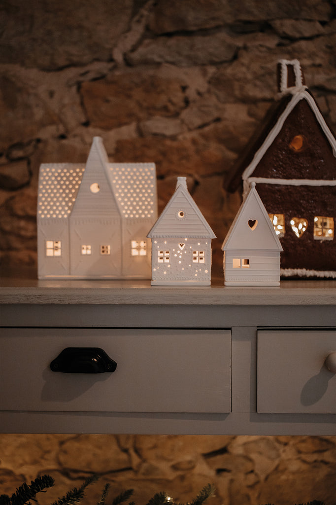 Lichthaus-lebkuchenhaus-klein-raeder-design-dquadrat-1