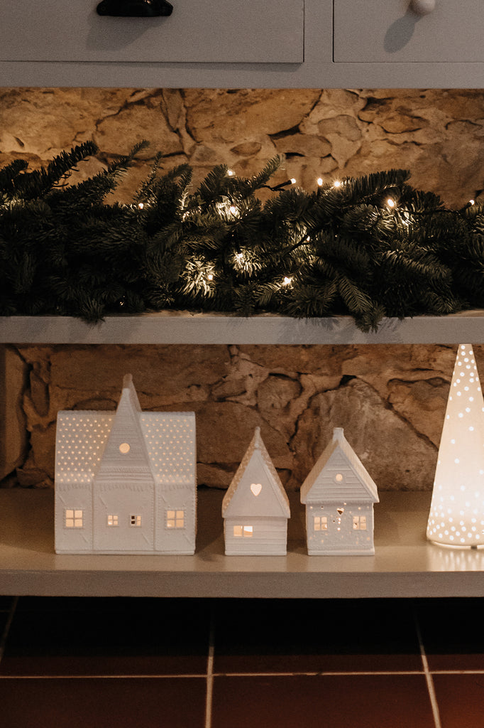 Lichthaus-lebkuchenhaus-klein-raeder-design-dquadrat-1