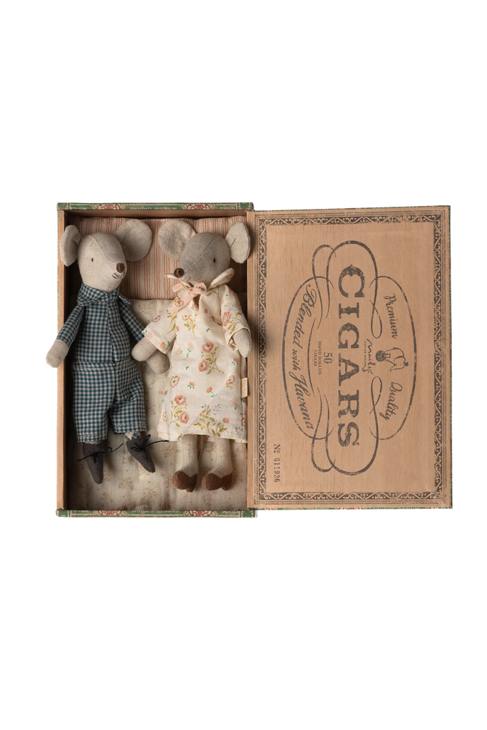 OmaundOpaMauseinBox-17-3303-00-Maileg-dquadrat_4