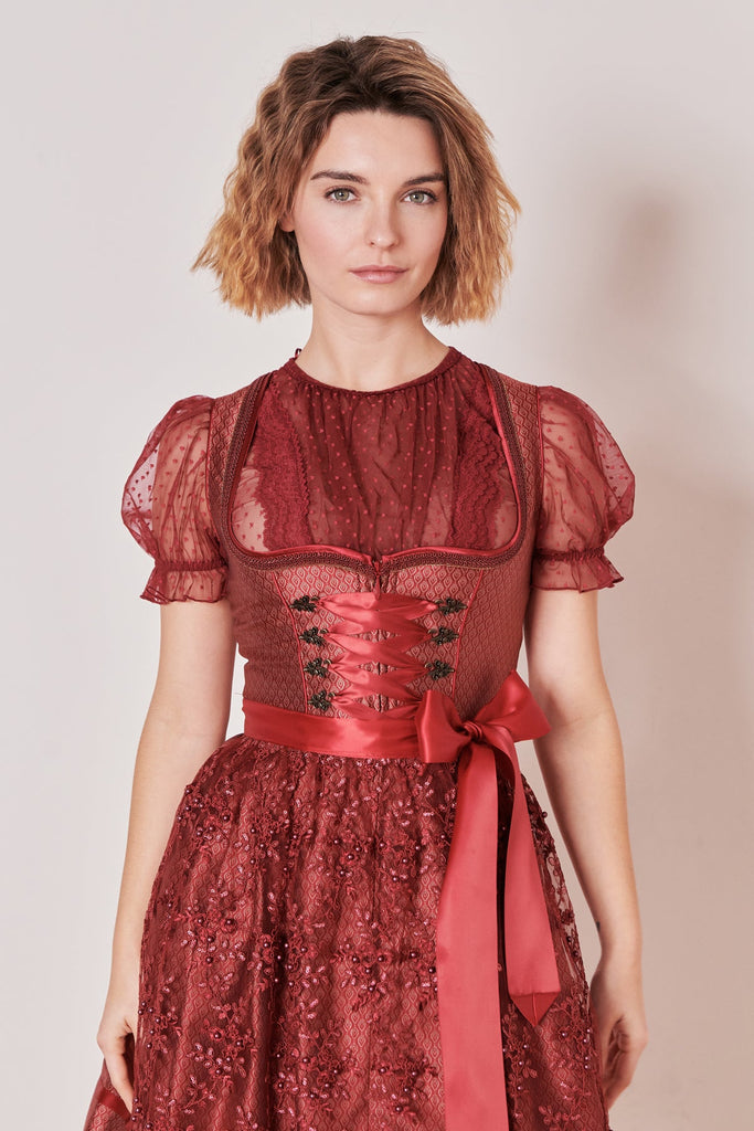 dirndl-armanda-madl-krueger-rot-419467-050-0009-dquadrat_15
