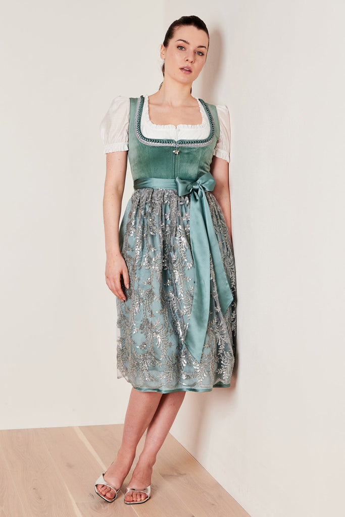 dirndl-carmela-collcetion-krueger-tuerkis-115767-070-0055-dquadrat_3