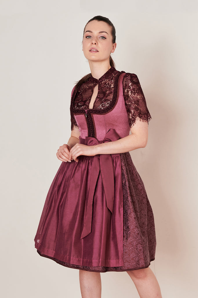  Analyzing image    dirndl-danila-collection-krueger-pink-11416-60600-035-dquadrat_1