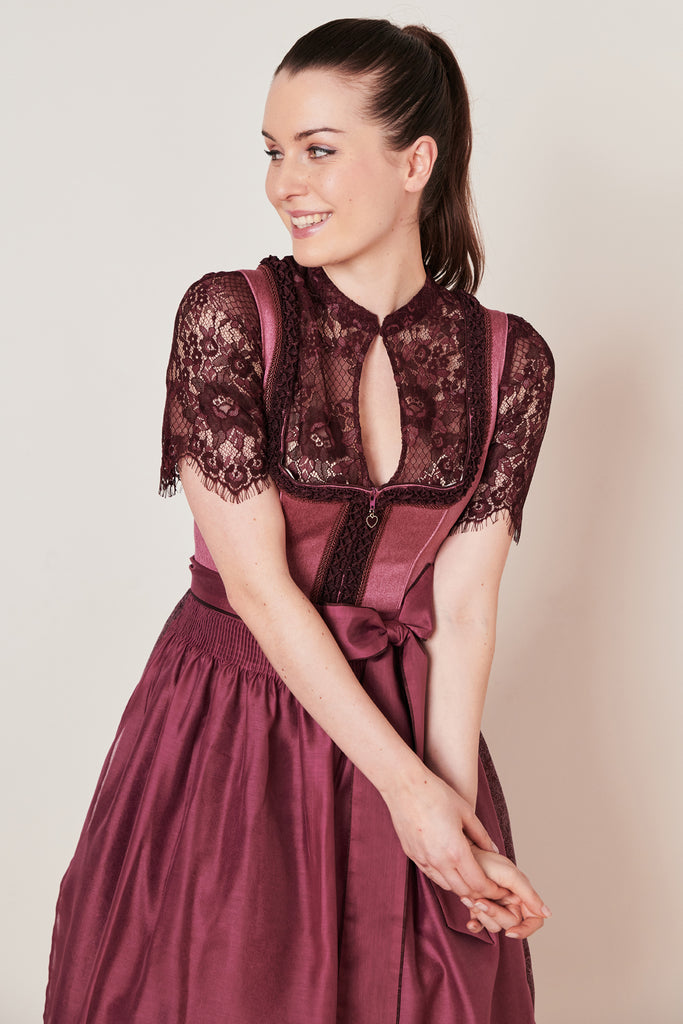 Analyzing image    dirndl-danila-collection-krueger-pink-11416-60600-035-dquadrat_6