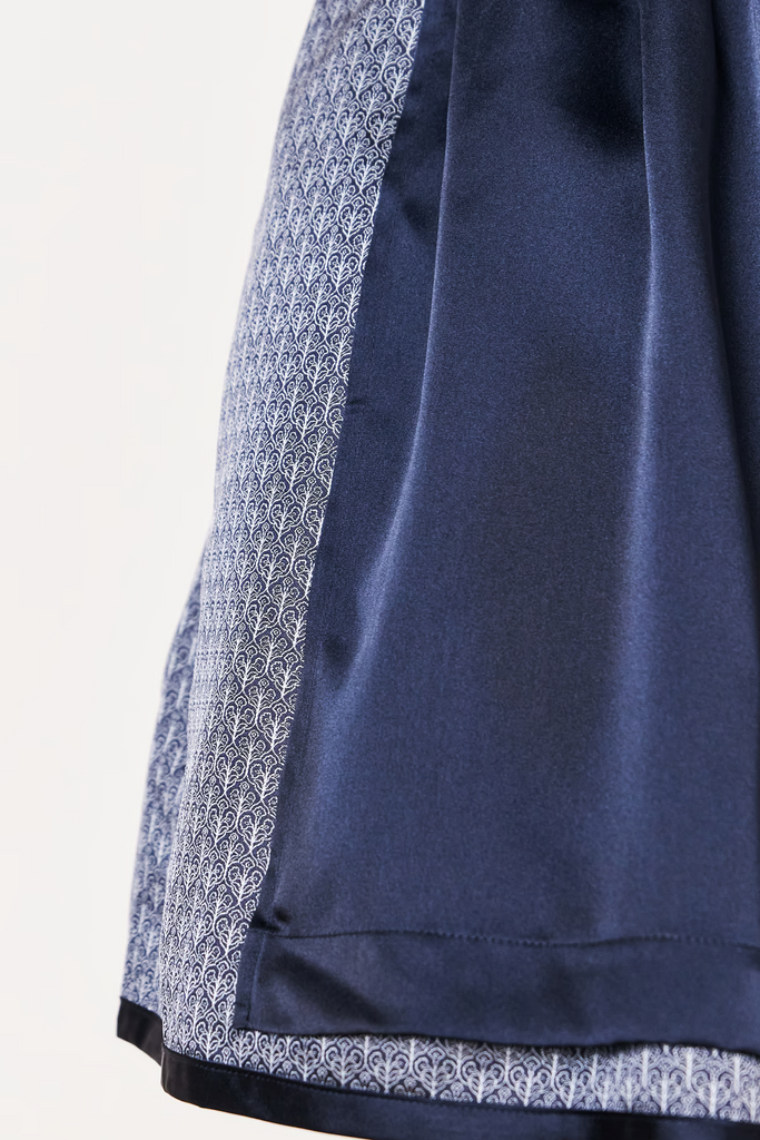 dirndl-dena-krueger-madl-415568-060-0008-dquadrat_5