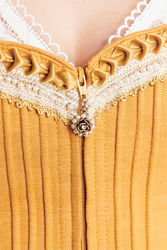  Analyzing image    dirndl-dianora-collection-krueger-ocker-111767-070-0026-dquadrat_5_cf58c9db-5157-4c18-b56c-8504ab753a5d