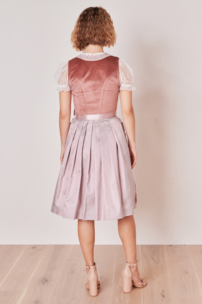 dirndl-emery-madl-krueger-rose-415466-060-0033-dquadrat_9