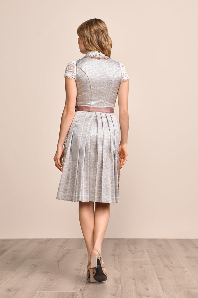 dirndl-emilija-krueger-madl-414169-060-0043-hellgrau-dquadrat_9