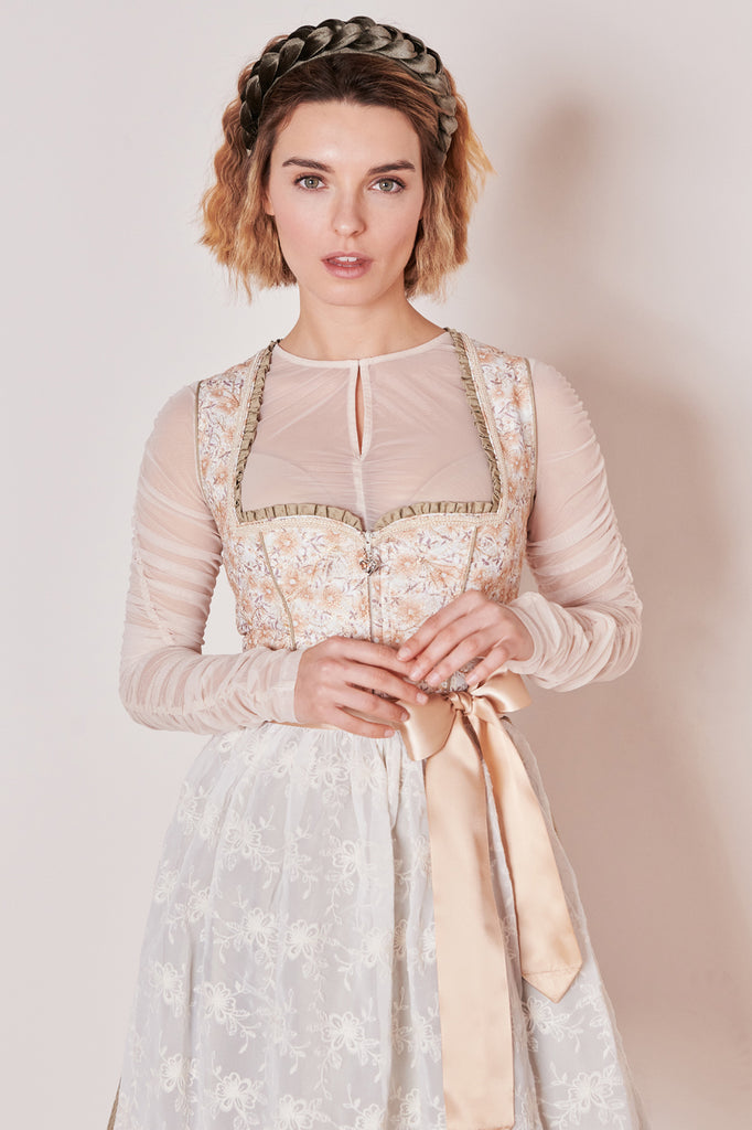 dirndl-enisa-madl-krueger-beige-416267-050-0023-dquadrat_11