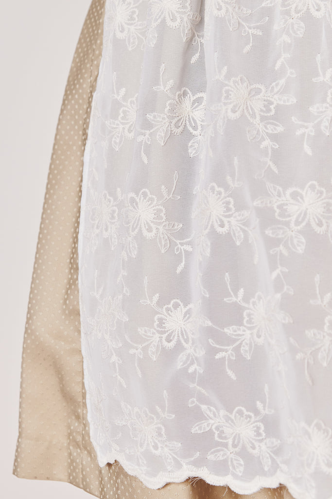 dirndl-enisa-madl-krueger-beige-416267-050-0023-dquadrat_13