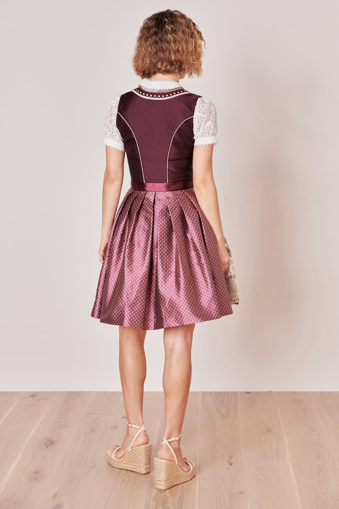 dirndl-fernanda-madl-krueger-bordeaux-415467-050-0090-dquadrat_9