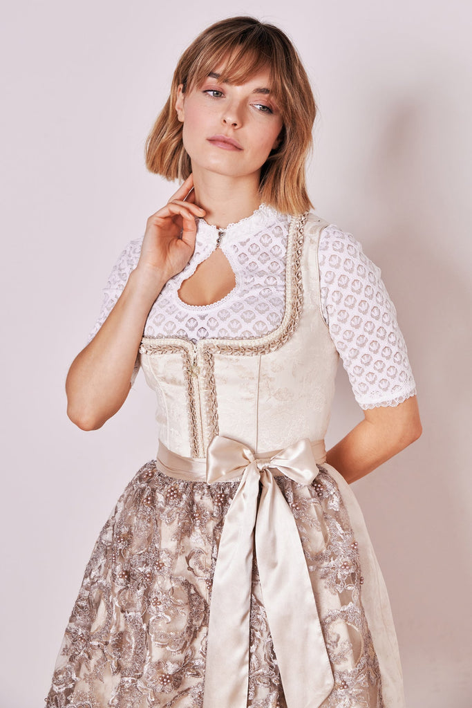 dirndl-fia-madl-krueger-natur-416966-050-0015-dquadrat_11