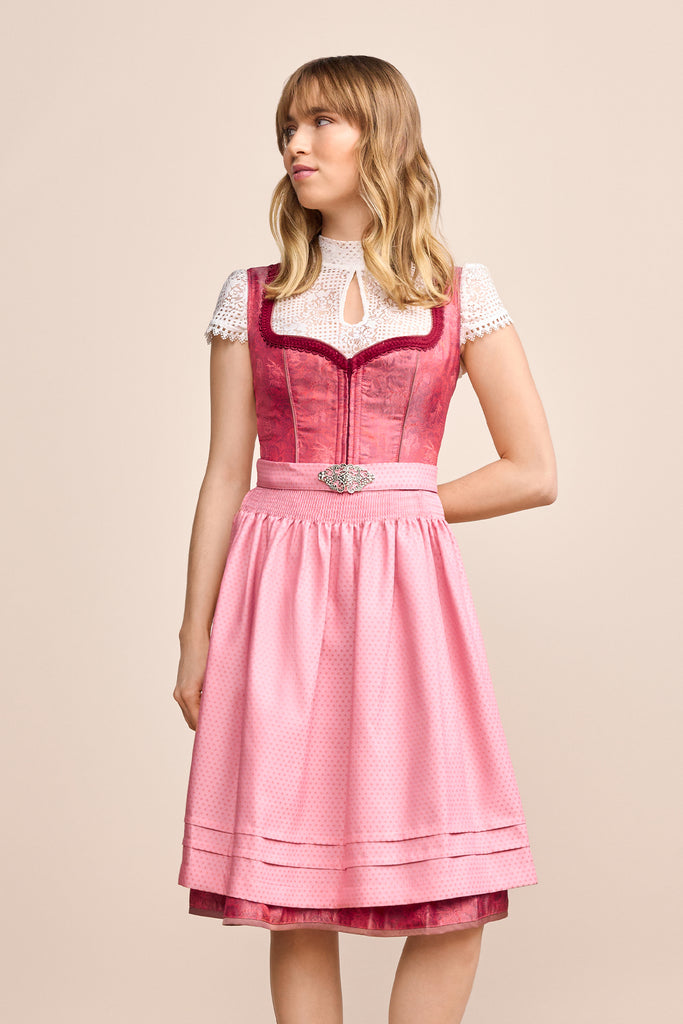 dirndl-fynia-krueger-madl-414369-060-0009-rot-dquadrat_3