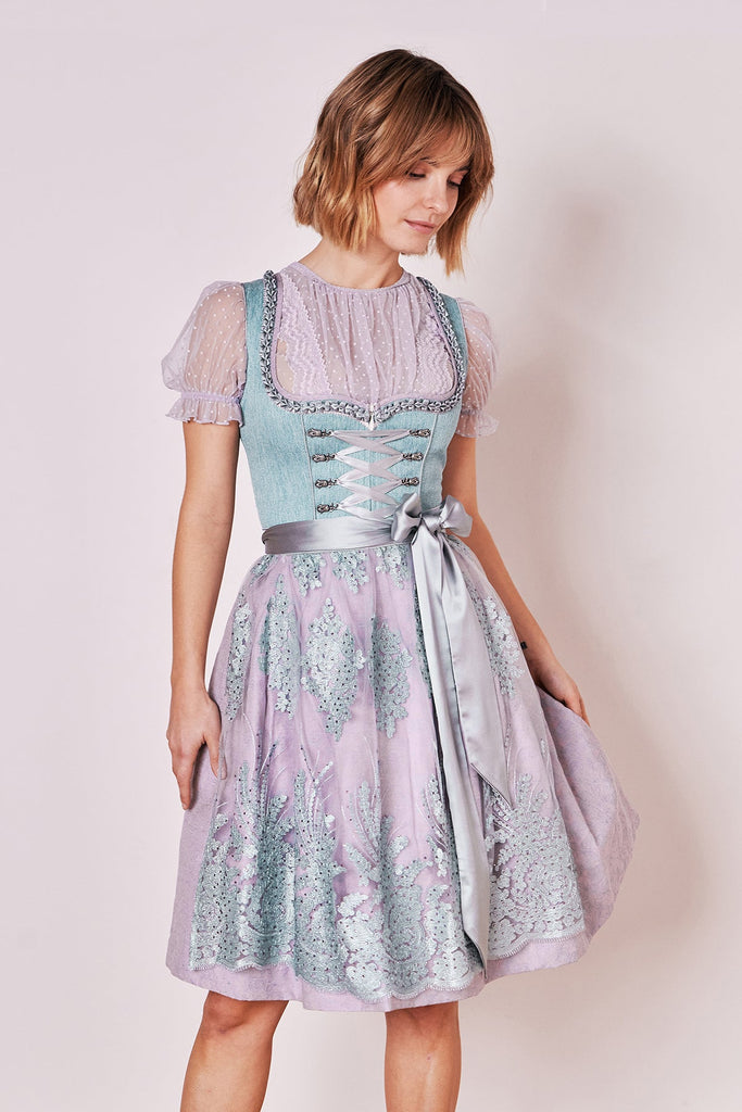  Analyzing image     dirndl-gasira-madl-krueger-tuerkis-416667-060-0055-dquadrat_16