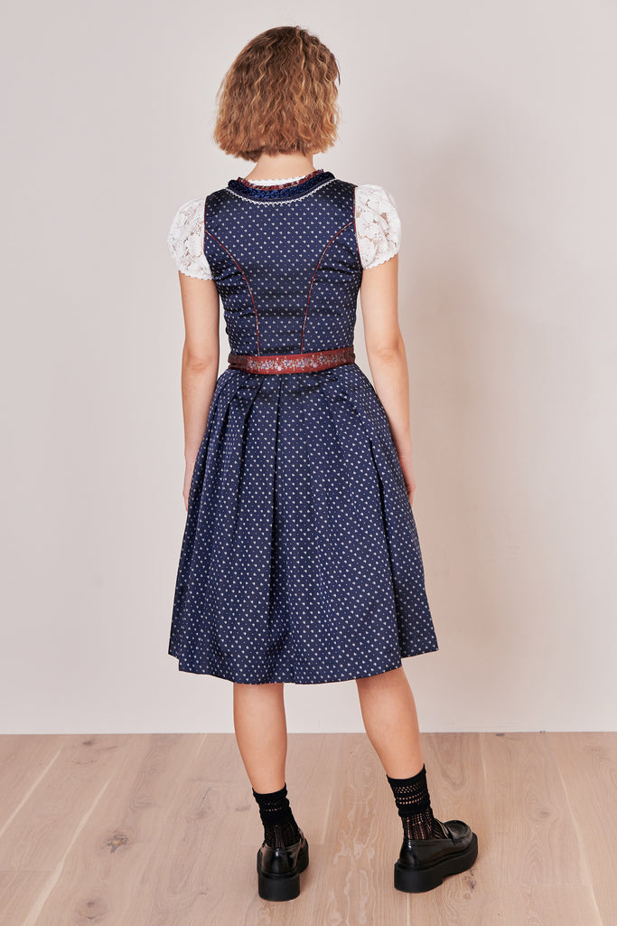 dirndl-isolde-madl-krueger-blau-411766-060-0008-dquadrat_13