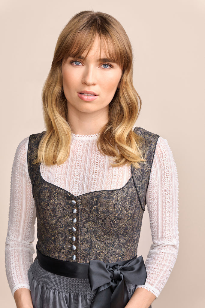 dirndl-kirsti-krueger-madl-414569-060-0080-marine-dquadrat_2
