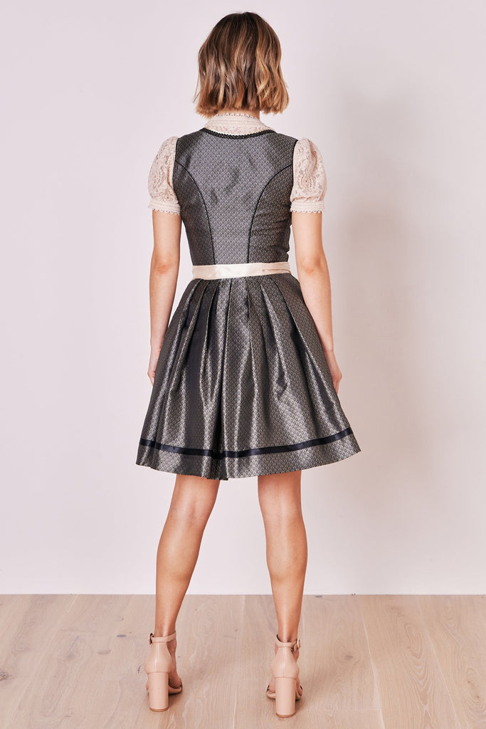 dirndl-merima-madl-krueger-schwarz-419567-050-0004-dquadrat_9