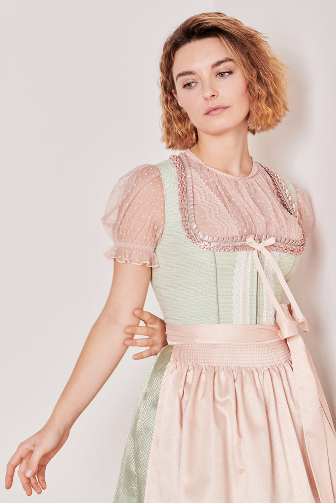 dirndl-rina-madl-krueger-hellgruen-414667-050-0051-dquadrat_11
