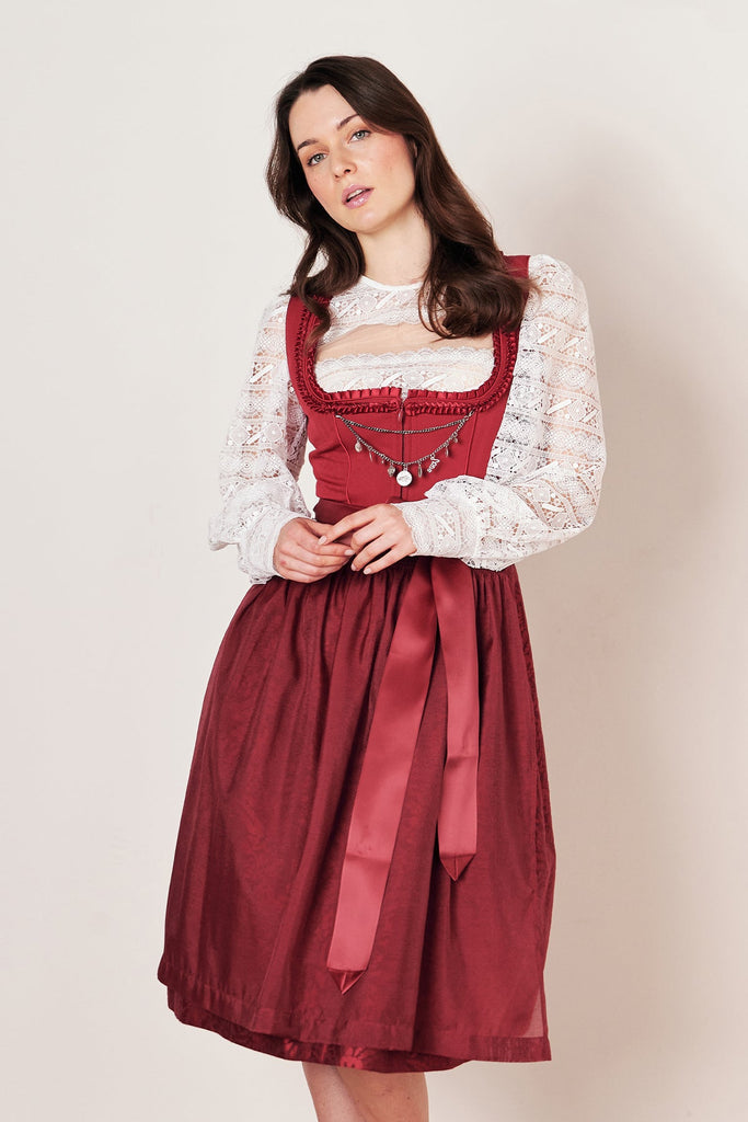 dirndl-shiloh-collection-krueger-rot-114766-070-0009-dquadrat_1