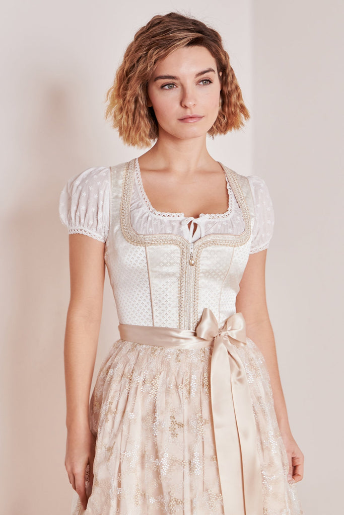 dirndl-sofia-madl-kruegere-ecru-416867-050-0002-dquadrat_16