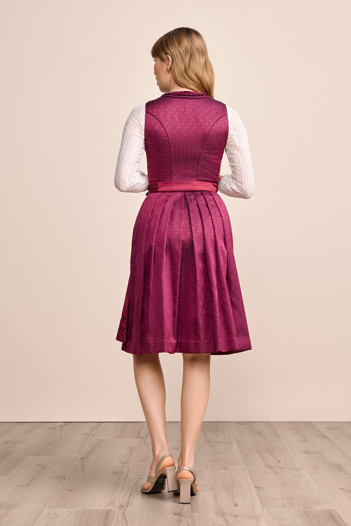dirndl-thialda-krueger-madl-415069-060-0090-bordeaux-dquadrat_1