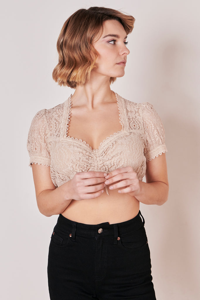 dirndlbluse-linette-madl-krueger-nude-311666-0000-021-dquadrat_16