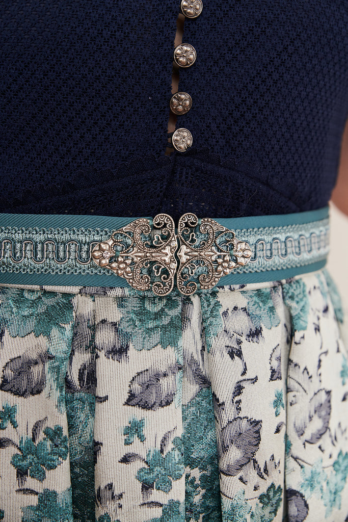  Analyzing image    trachtenrock-judy-collection-krueger-tuerkis-266167-070-0055-dquadrat_4