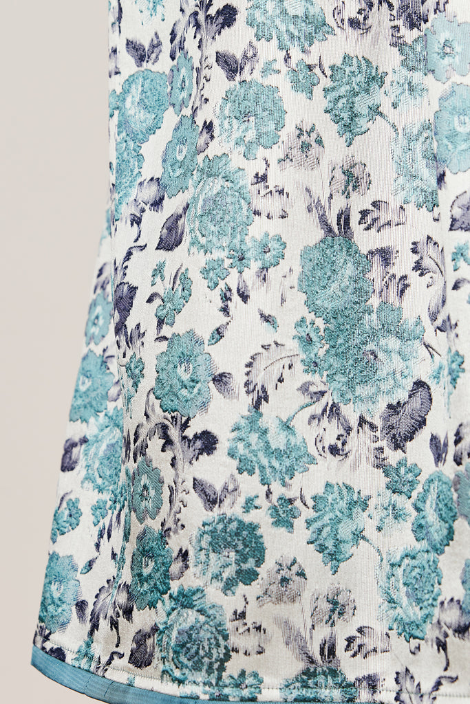  Analyzing image    trachtenrock-judy-collection-krueger-tuerkis-266167-070-0055-dquadrat_5