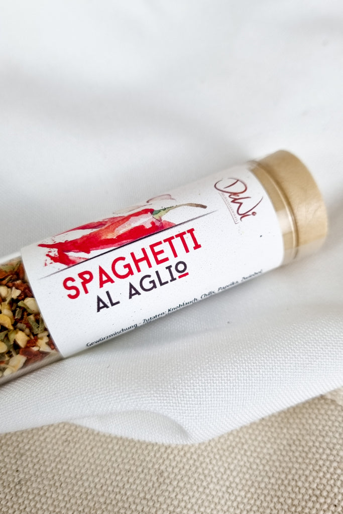 gewürze im reagenzglas Spaghetti-al-Aglio