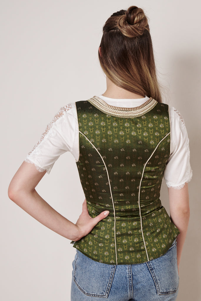 krueger-madl-mieder-melike-gruen