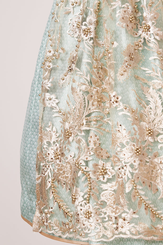 rueger-madl-dirndl-hellgruen-dquadrat