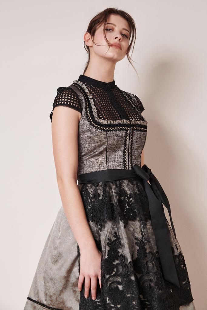 krueger-madl-dirndl-loreen-schwarz